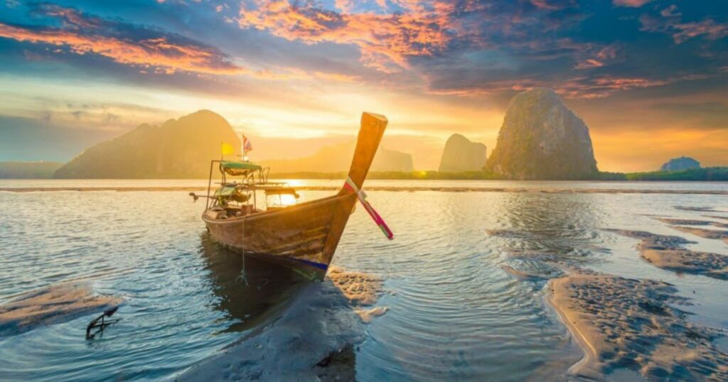 What Do Dreams of Boats Mean?