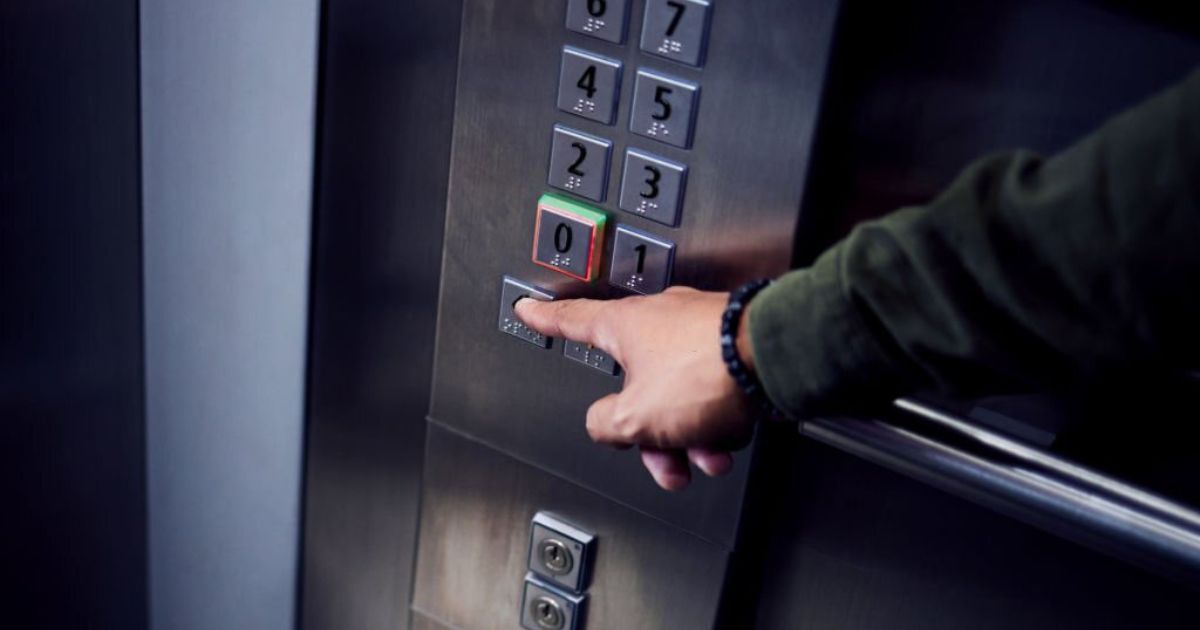 25 Meanings When You Dream About Elevators