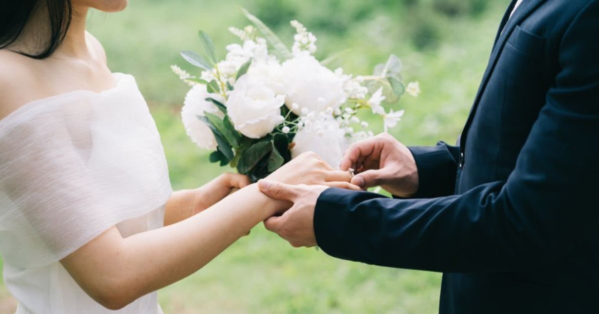 21 Meanings Of Getting Married In A Dream