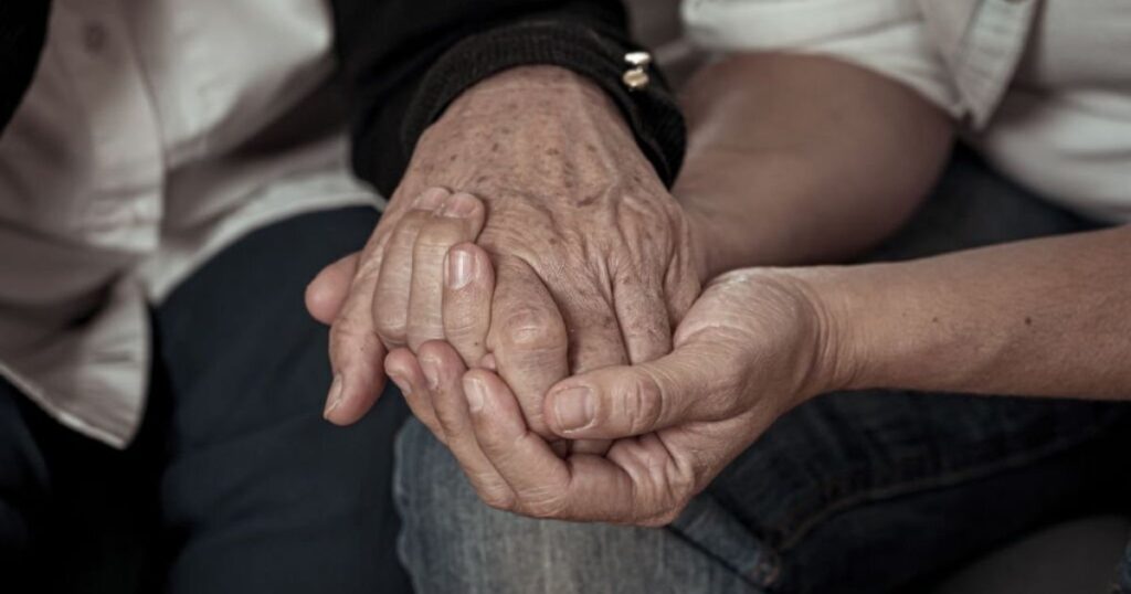 Dreaming of Deceased Mother Meaning